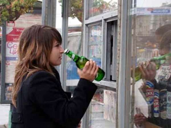 Продажа алкоголя лицам, не достигшим 18-летнего возраста, запрещена