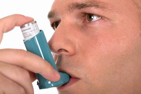 Категорически противопоказан при бронхиальной астме