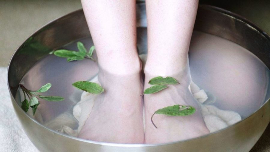 Ванночка для ног с травами