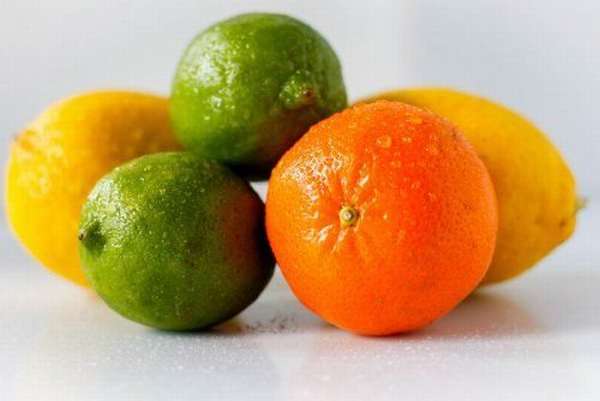 Цитрусовые (апельсины, лимоны, лайм)
